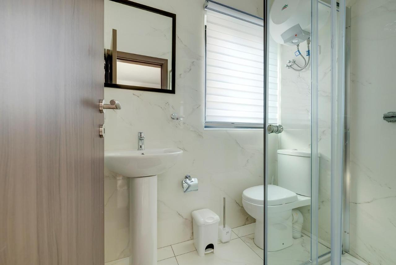 Chic 2Br Penthouse Steps From The Promenade Appartement Sliema Buitenkant foto