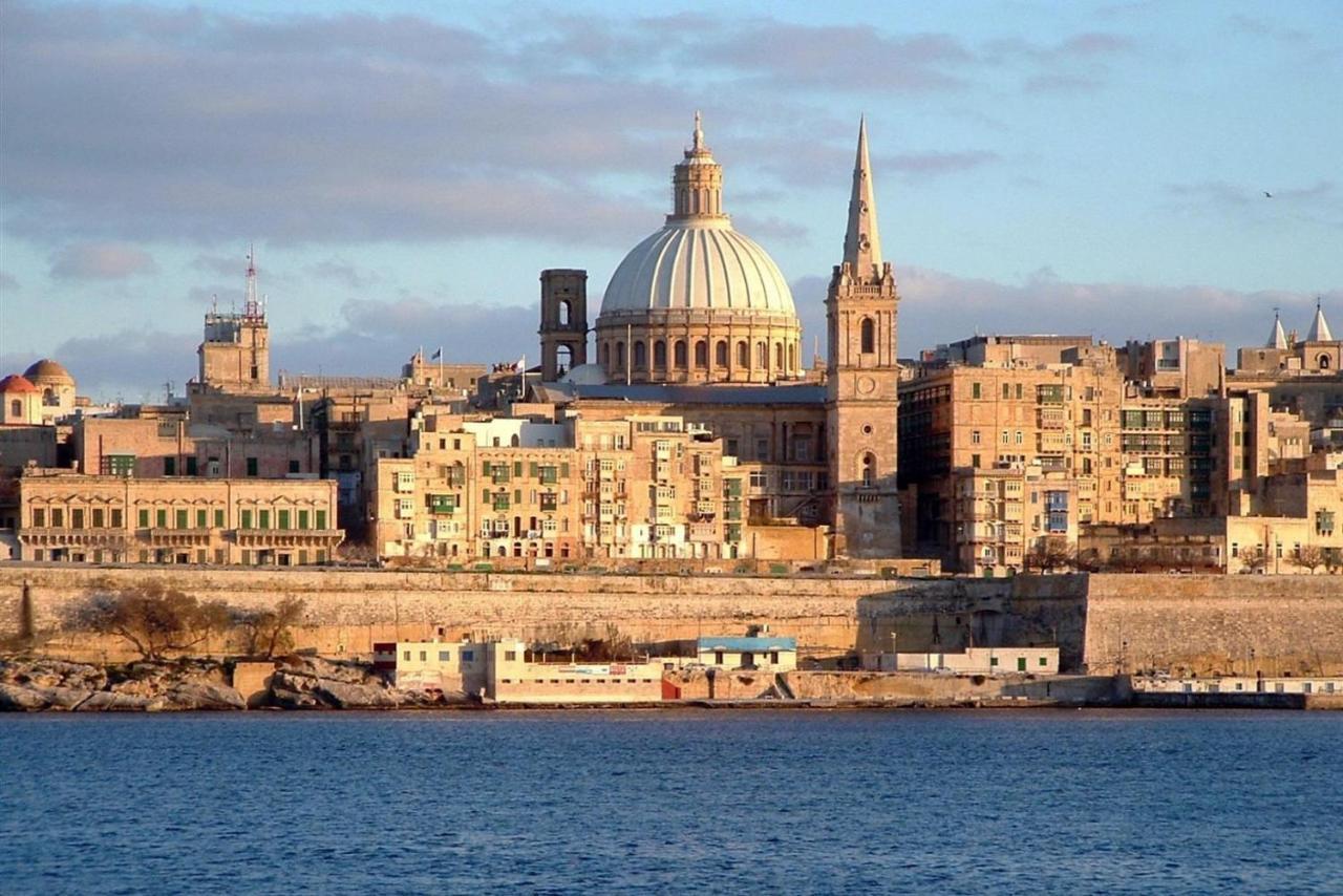 Chic 2Br Penthouse Steps From The Promenade Appartement Sliema Buitenkant foto