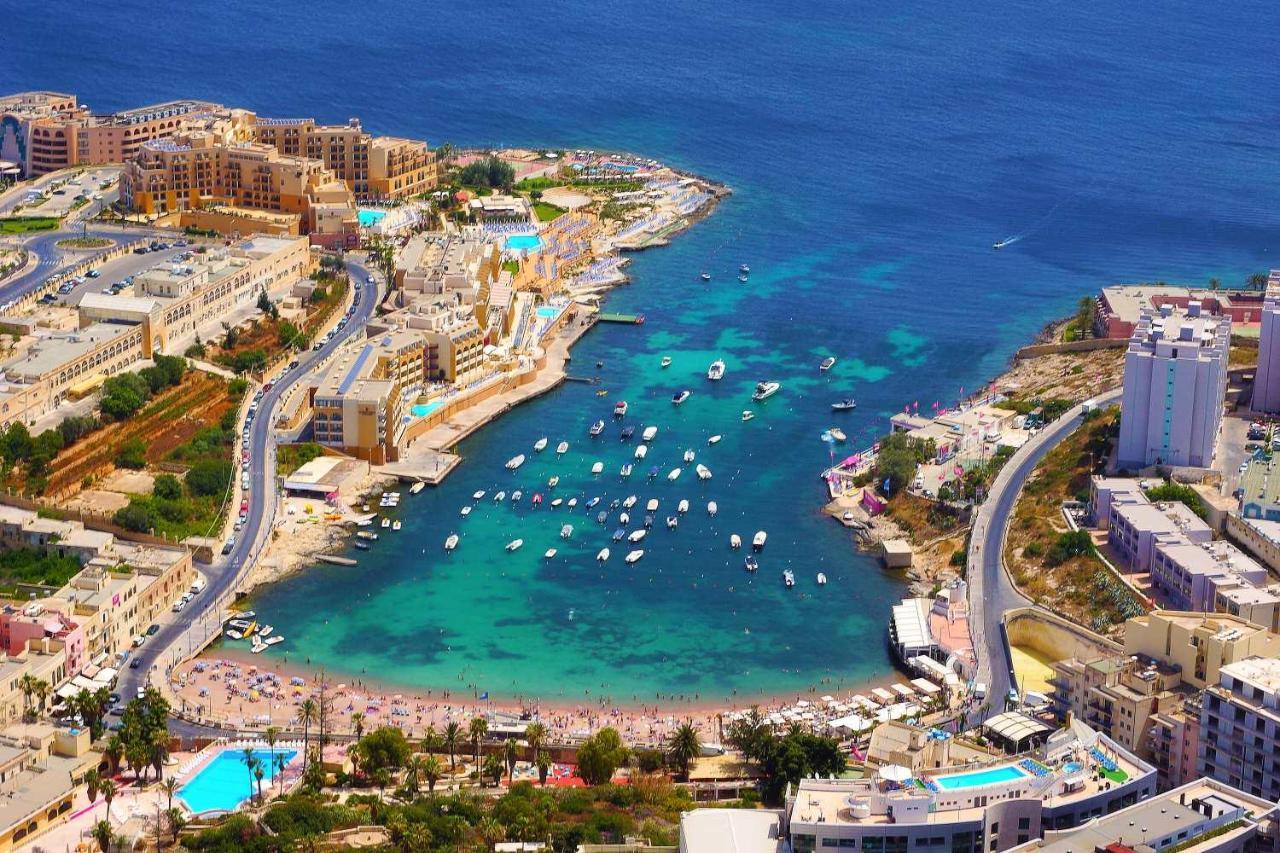 Chic 2Br Penthouse Steps From The Promenade Appartement Sliema Buitenkant foto