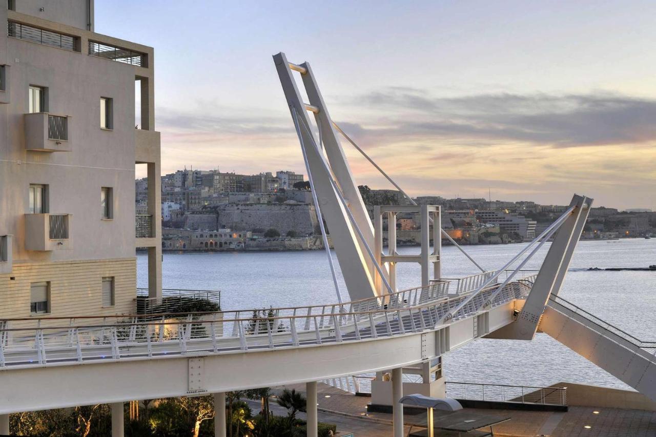 Chic 2Br Penthouse Steps From The Promenade Appartement Sliema Buitenkant foto