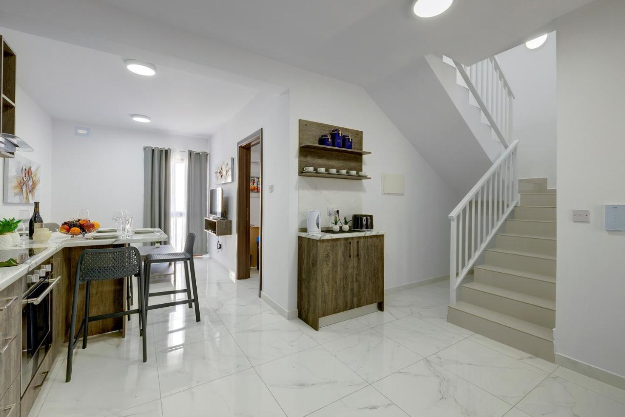 Chic 2Br Penthouse Steps From The Promenade Appartement Sliema Buitenkant foto